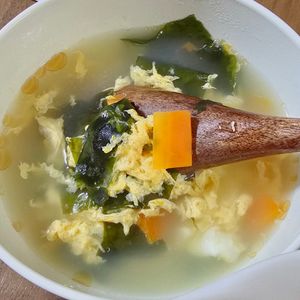 zabuの作ってみた!投稿(【わかめとにんじんの卵スープ】パパッと作りたい汁物に♪)