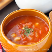 栄養満点！ベーコンと豆のトマトスープ