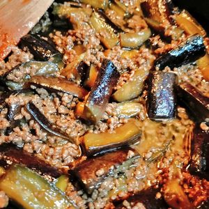 ねこもどき🐈の作ってみた!投稿(すぐできる簡単ボリューム主菜！【なすとひき肉の甘辛炒め】)