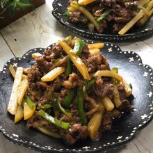 牛肉とじゃがいもとピーマンの炒め物~ご飯が進む青椒肉絲風~