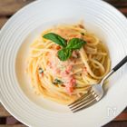【バジル】レシピ15選｜爽やかな香りで人気のハーブを活用！