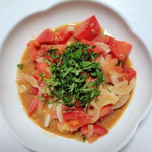 ふうかの作ってみた!投稿(切ってあえるだけ！【新玉ねぎとトマトのごまポンサラダ】)