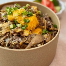 10分で完成！【牛ごぼう卵丼】