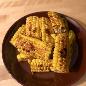 ぴの作ってみた!投稿(＼ペロッと完食♪／やみつきの焼きとうもろこし(屋台の味))