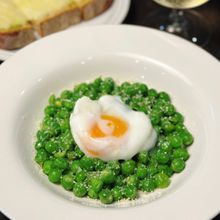 ワインが止まらない♡サイゼリヤ風♪【えんどう豆の温サラダ】
