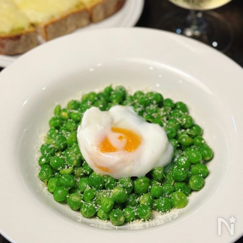 ワインが止まらない♡サイゼリヤ風♪【えんどう豆の温サラダ】
