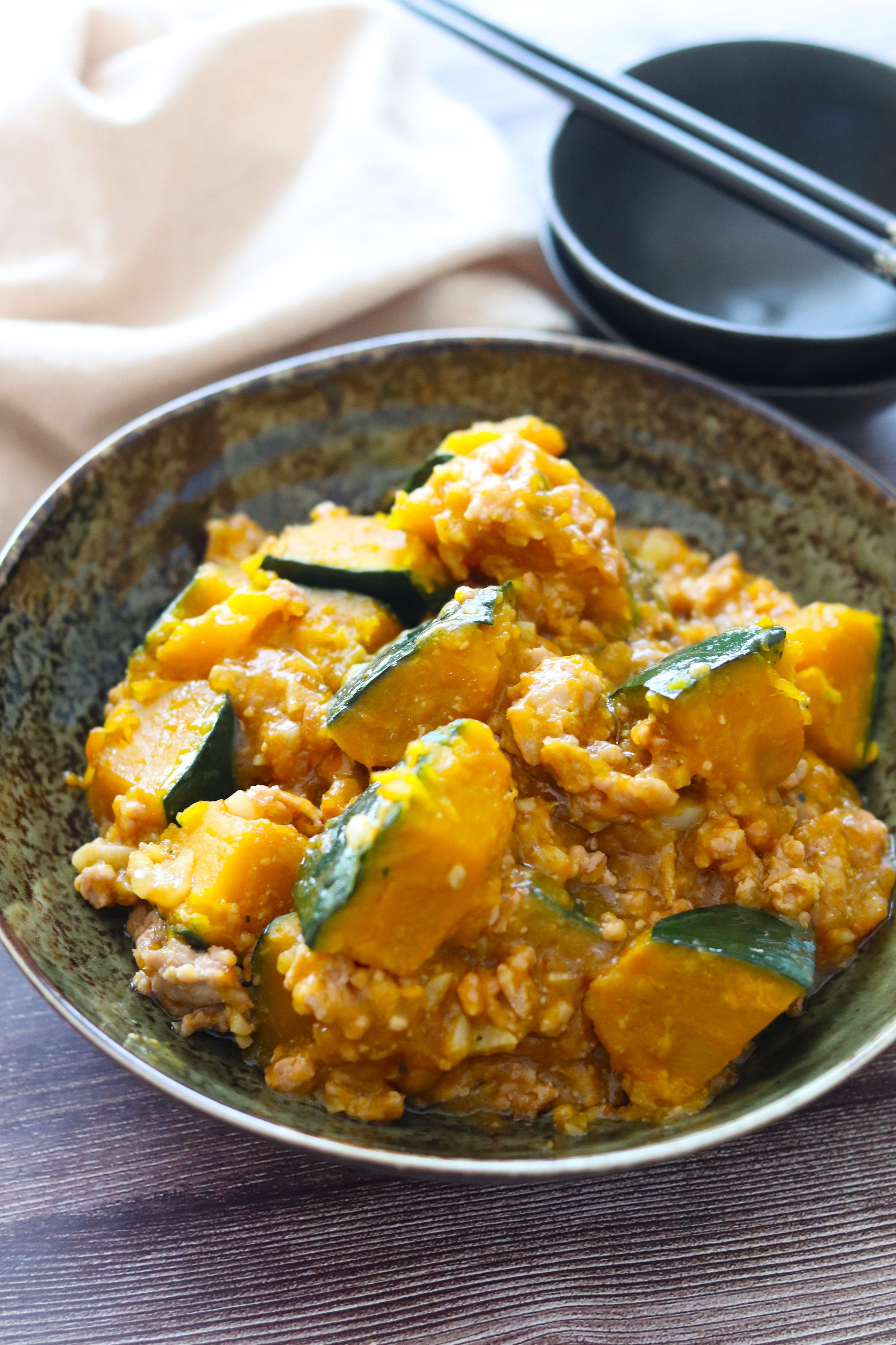 ❤煮込み・焼く・炒める/1台多役❣毎日の調理が楽しみになる♪❤万能フライパン ❤煮込み・焼く・炒める/1台多役❣毎日の調理が楽しみになる