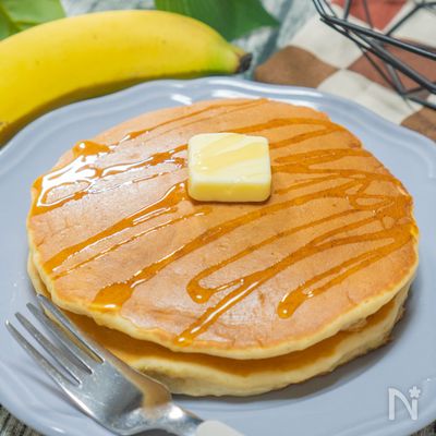 【バナナホットケーキ】混ぜて焼くだけ！バナナの香りが最高！