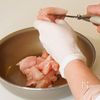 【チキンと人参の卵サラダ】パパッとワンパン副菜の工程1