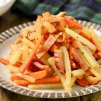 素材の甘みと食感が引き立つ！大根とにんじんの洋風きんぴら