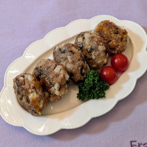 𝔂𝓾𝓶𝓲🍓の作ってみた!投稿(＊長芋とえのきとはんぺんのもっちもち塩昆布チーズ豚つくね＊)