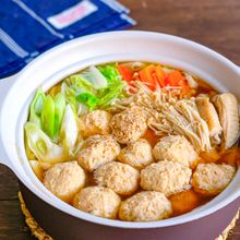 ふんわり鶏団子の醤油ちゃんこ鍋