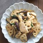 やわらか鶏むね肉と皮付きレンコンなすの甘辛ごま味噌炒め