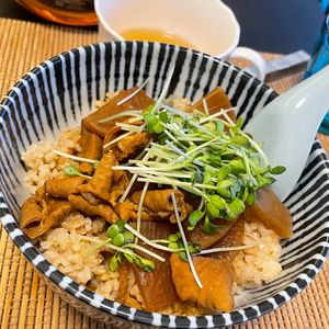 みっさキッチンの作ってみた!投稿(柔らかしみしみ！絶品玄米どてめし)