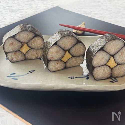 巻きすいらず♩細巻きで簡単!『花巻き寿司』シーチキンマヨ味♡