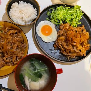 あんまんの作ってみた!投稿(豚こまで♪玉ねぎた~ぷり♪柔かジューシー生姜焼き♪)