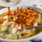 牡蠣と長葱の白味噌グラタン