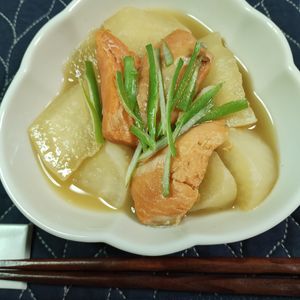 M＊Pの作ってみた!投稿(出汁まで美味しい♪大根と鮭の味噌煮♡)