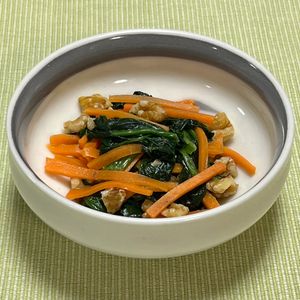 キャピタンの作ってみた!投稿(白だしがポイント◎ほうれん草とにんじんのくるみ和え)