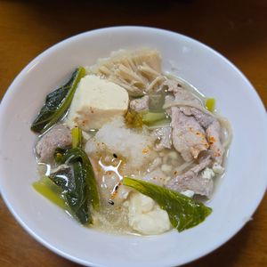 とよやんの作ってみた!投稿(主役級スープ《豚こまと小松菜のみぞれ鍋風》)