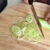 あと一品欲しいときに!食欲そそる【厚揚げのねぎ醤油がけ】の工程2