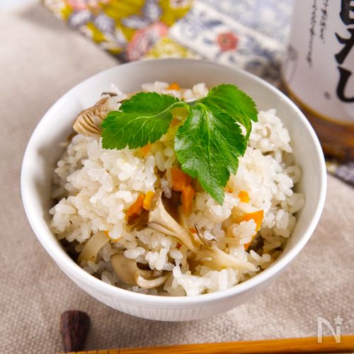 白だしで絶品♪きのこの炊き込みご飯