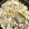 味が染み染み♪【豚肉とごぼうのしぐれ煮】の工程3