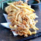さつま芋、人参、なめこdeそば粉のかき揚げ。