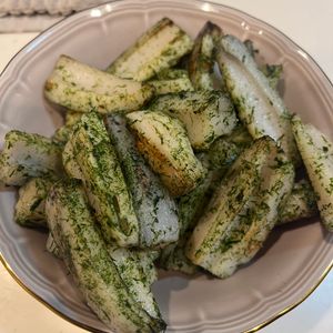 あいのの作ってみた!投稿(切り方がミソ！味見が止まらない『のり塩れんこん』)