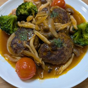 252183の作ってみた!投稿(【煮込みハンバーグ】ソースが絶品!お肉柔らか♡デミグラス風♪)