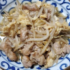 週一だけは頑張ります💦の作ってみた!投稿(甘辛豚バラのとろ卵炒め)