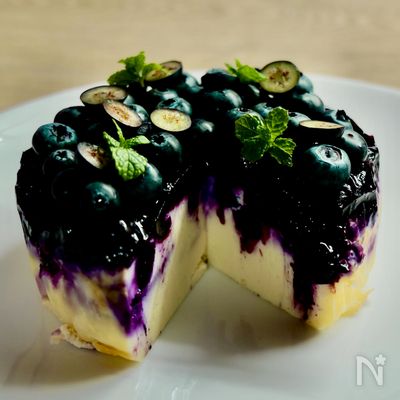 【濃厚クリーミー・ブルーベリーチーズケーキ】