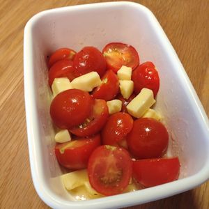 なべ円の作ってみた!投稿(【トマトチーズのマリネ】混ぜるだけ◎ちょっぴり上品な味わい❤)