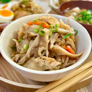 のりのり🐾🎀🤍の作ってみた!投稿(【まいたけご飯】香りと旨みが最高！簡単炊き込み)