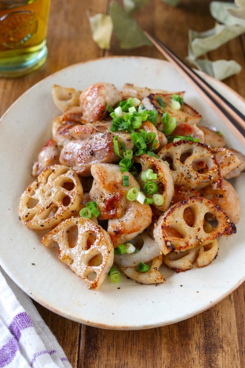 鶏れんこんの粗挽き黒胡椒炒め【串なし塩焼き鳥風】 | レシピサイトNadia