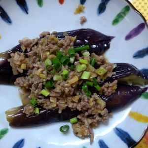 うさちゃんの作ってみた!投稿(【簡単すぎるレンジなす】レンジで蒸しなす＊ピリ辛肉味噌まみれ)