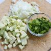 だしが決め手！なすと野沢菜の信州キーマカレーの工程1