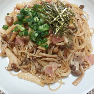 よっこの作ってみた!投稿(【きのこの和風パスタ】たっぷりきのことベーコン)