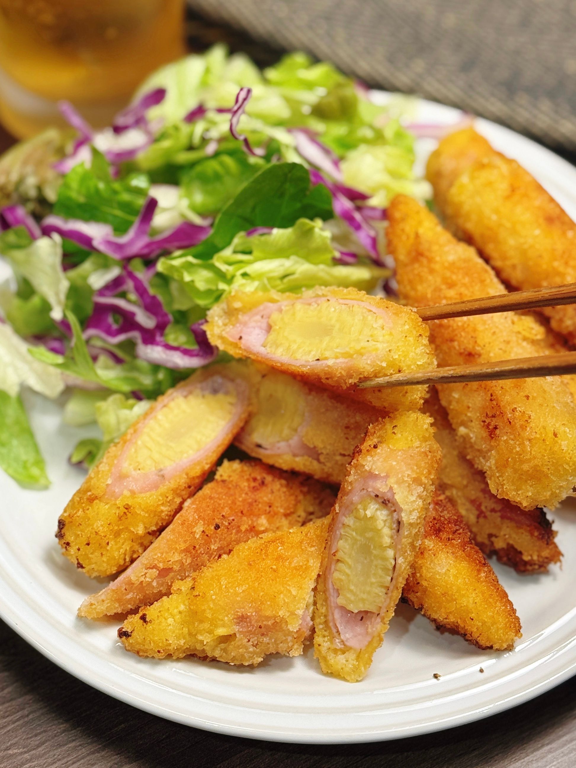 ヤングコーンの生ハム巻きフライ】お箸もお酒も止まらない♡ | レシピ