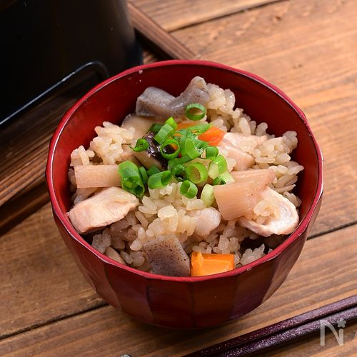 ほっこり優しい「筑前煮風釜飯」