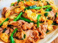 10分で爆速おかず♪【豚もやしニラたまのオイスター炒め】