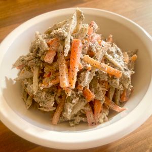 ゆかりの作ってみた!投稿(激うま!ごぼうとにんじんの濃厚ツナマヨサラダ)
