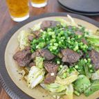 鶏レバーとキャベツのにんにく塩炒め