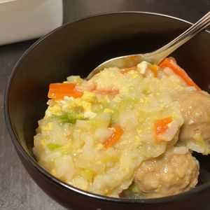 こざかなの作ってみた!投稿(疲れた胃に優しい♪『鶏と野菜の中華風たまご雑炊』)