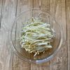 レンジで簡単！【もやしときゅうりの旨辛和え】の工程1