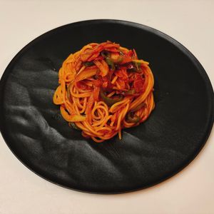 りんの作ってみた!投稿(【普通より、ちょっとおいしいナポリタン】大満足のコクとうま味)