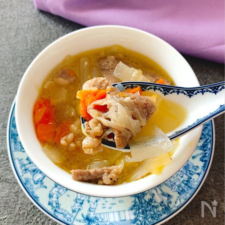 じっくりコトコト 牛肉と大根のとろうま韓国風スープ By ホワイティ もも レシピサイト Nadia ナディア プロの料理家のおいしいレシピ