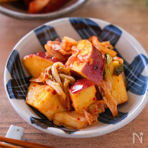 【蒸しさつまいものキムチ和え】レンジで簡単副菜♪