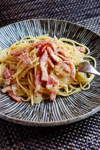 ベーコンのうま味を最大限にひき出す【ベーコンパスタの作り方】