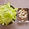 【鶏むね肉とレタスのポン酢炒め】子どもにも食べやすい味付けの工程2